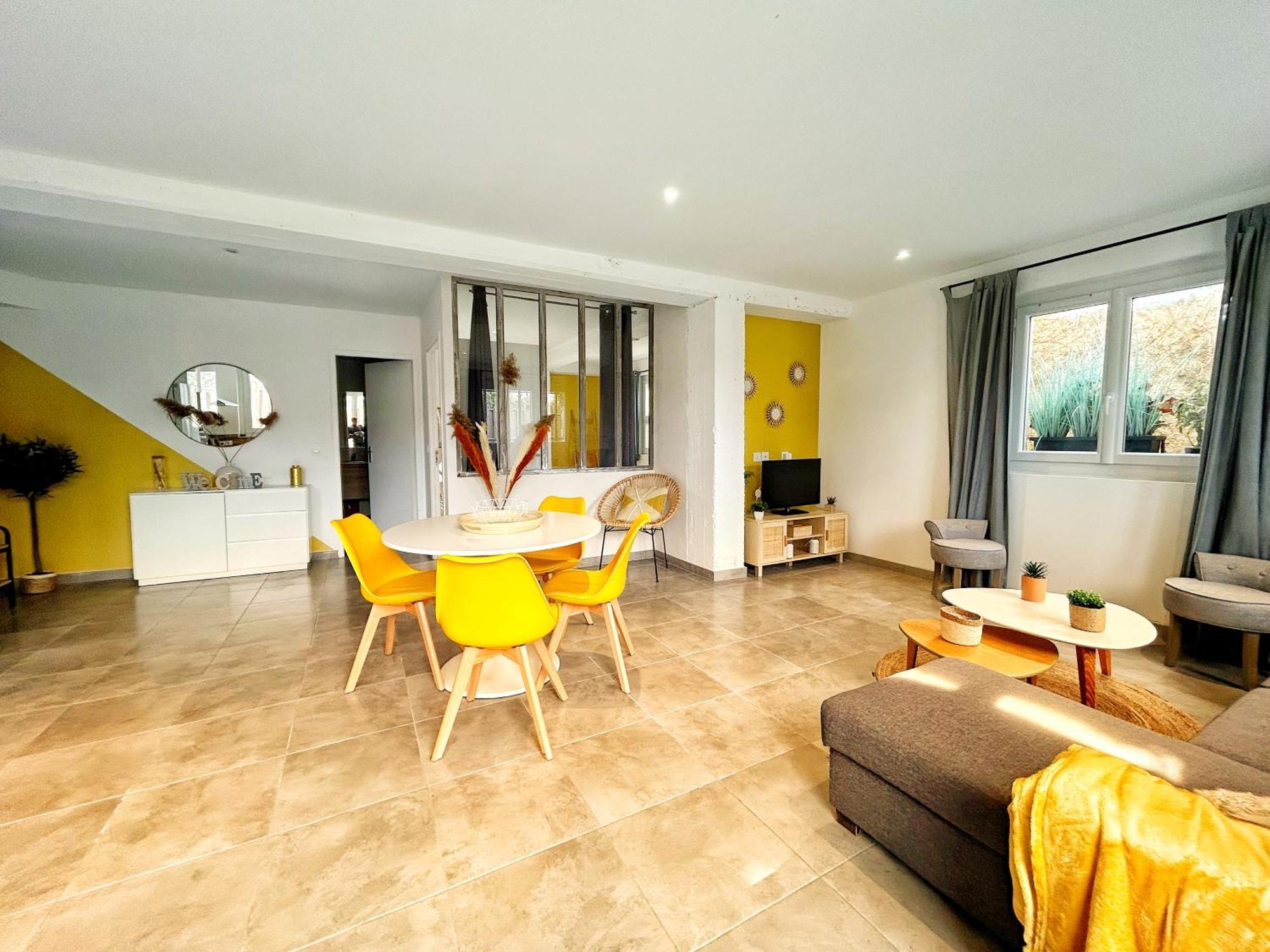 Doux Rouinet Cocoon Apartment Fourques  Ngoại thất bức ảnh