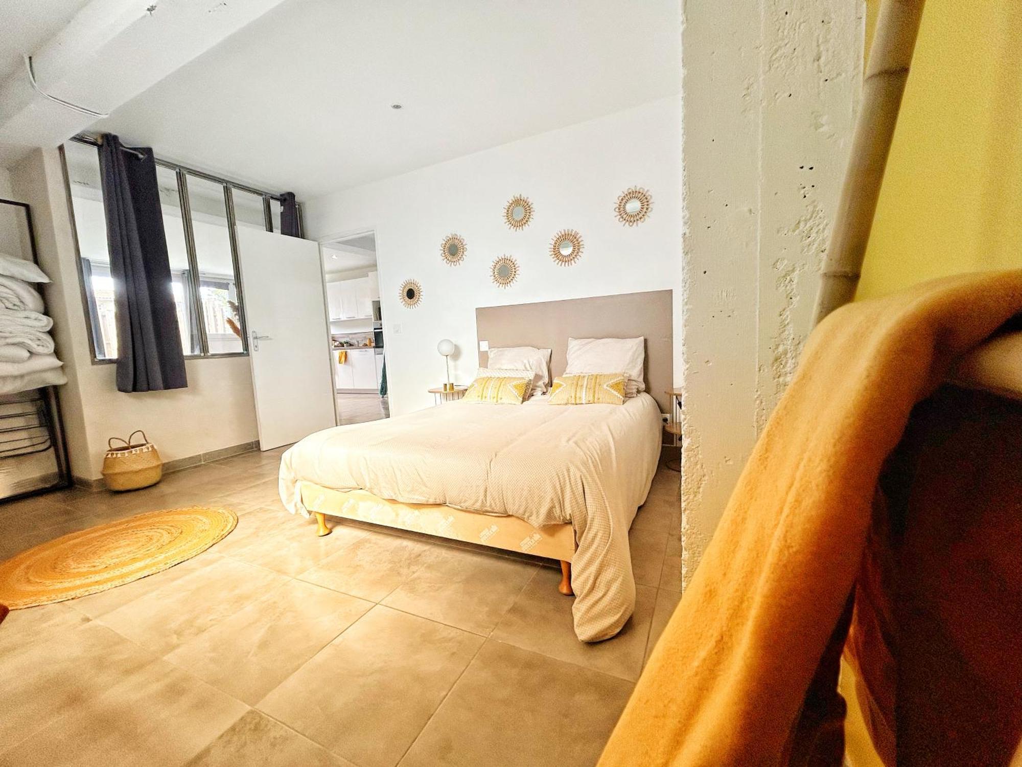 Doux Rouinet Cocoon Apartment Fourques  Ngoại thất bức ảnh