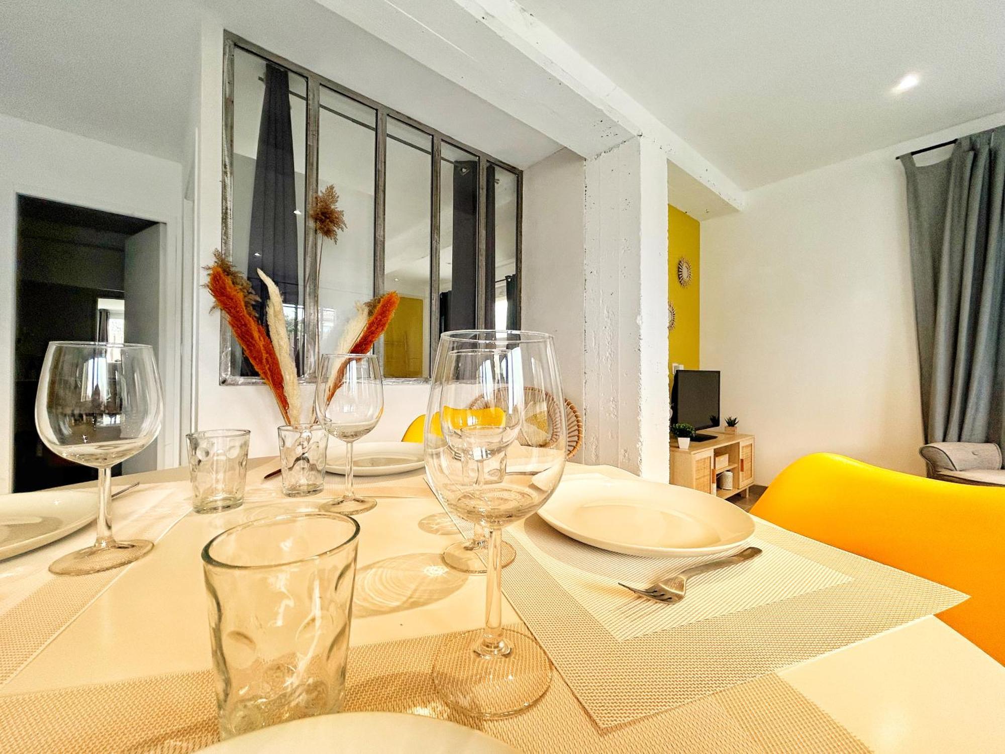 Doux Rouinet Cocoon Apartment Fourques  Ngoại thất bức ảnh