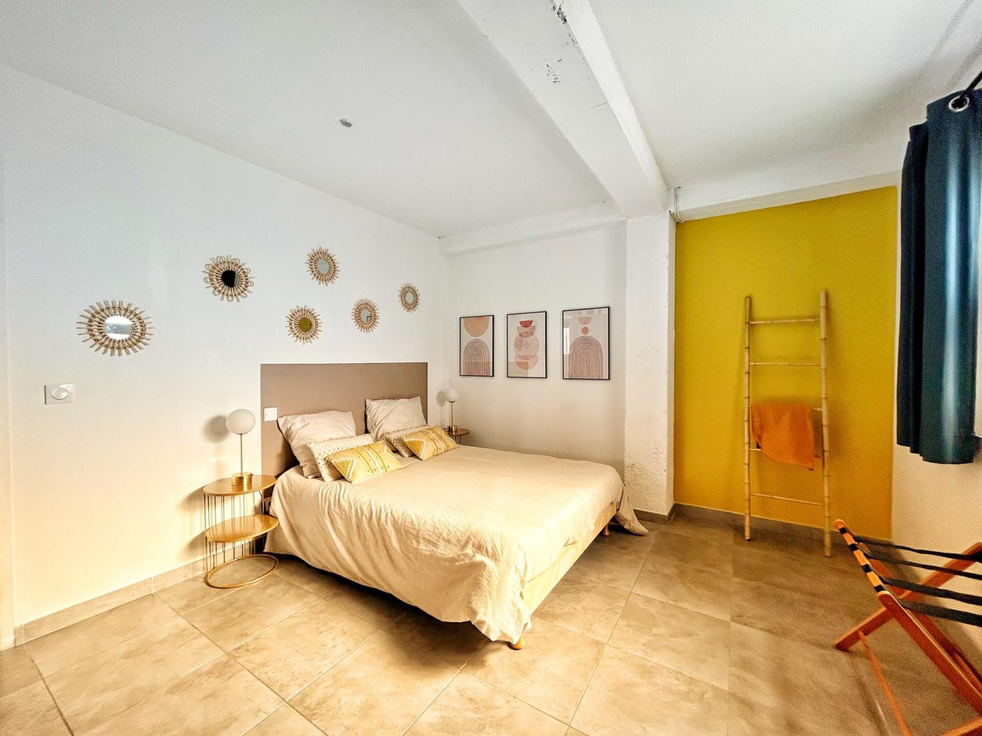 Doux Rouinet Cocoon Apartment Fourques  Ngoại thất bức ảnh